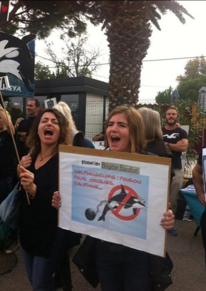 Manif marineland4